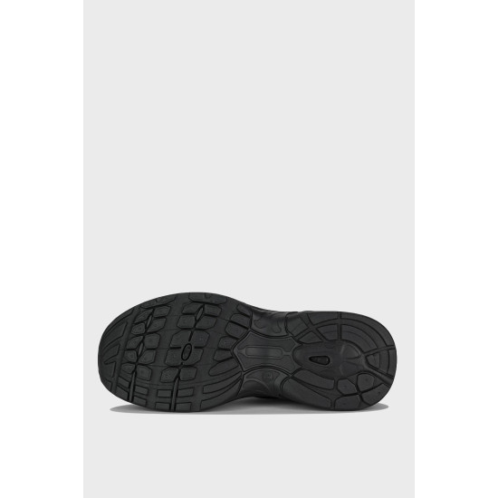 Кросівки жіночі