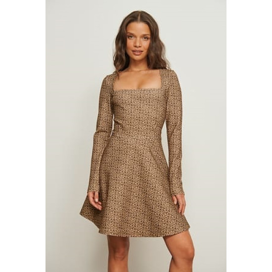 Сукня жіноча